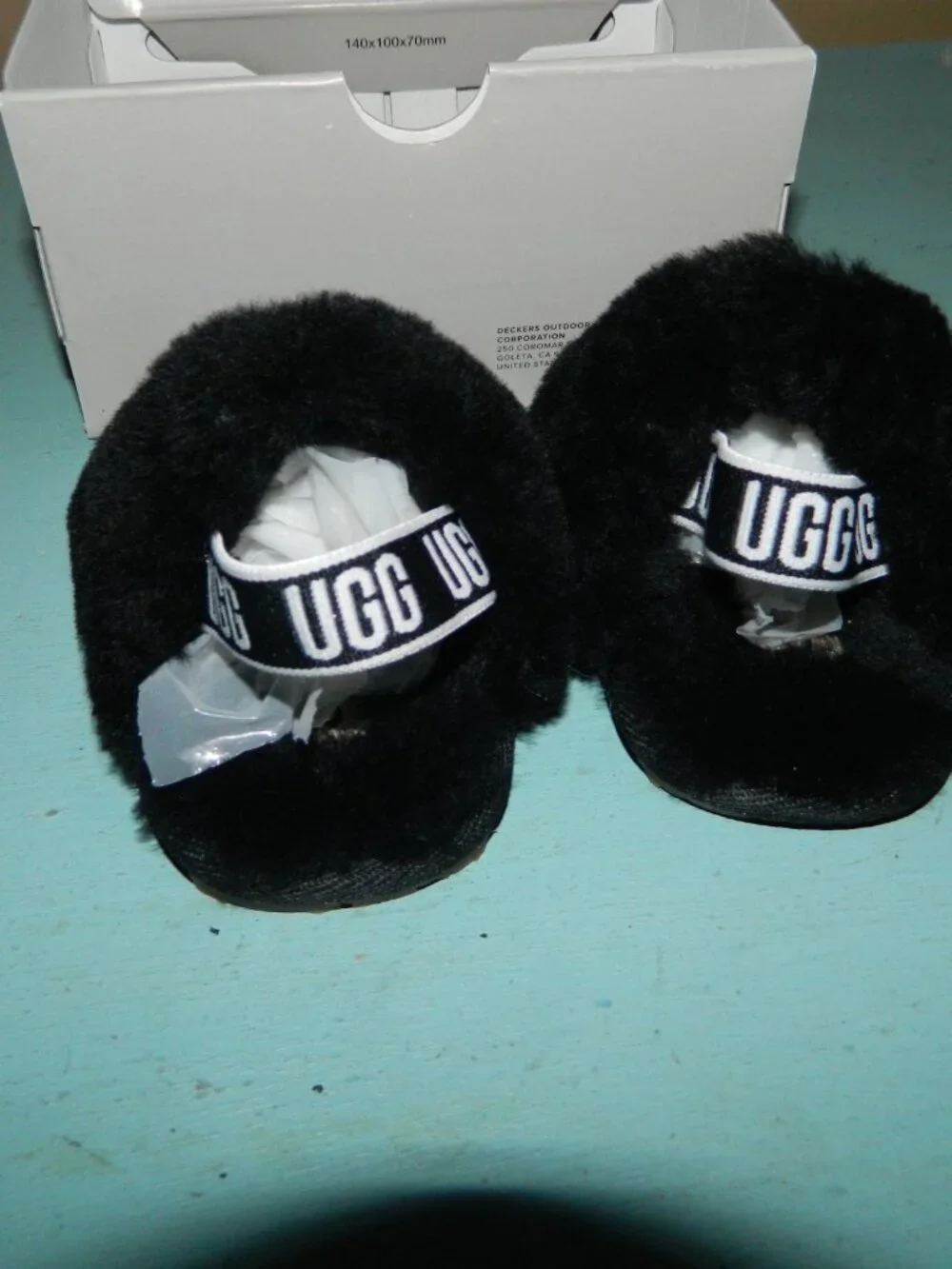 UGG Fluff Yeah Slides Baby Size 0/1 Black Fluffy Shoe Elastic Logo Strap